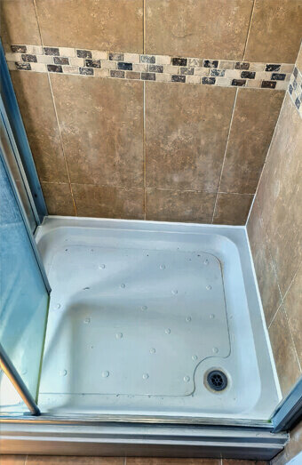 https://maylandsplumber.com.au/uploads/2025/06/blocked-drains-310979.jpg